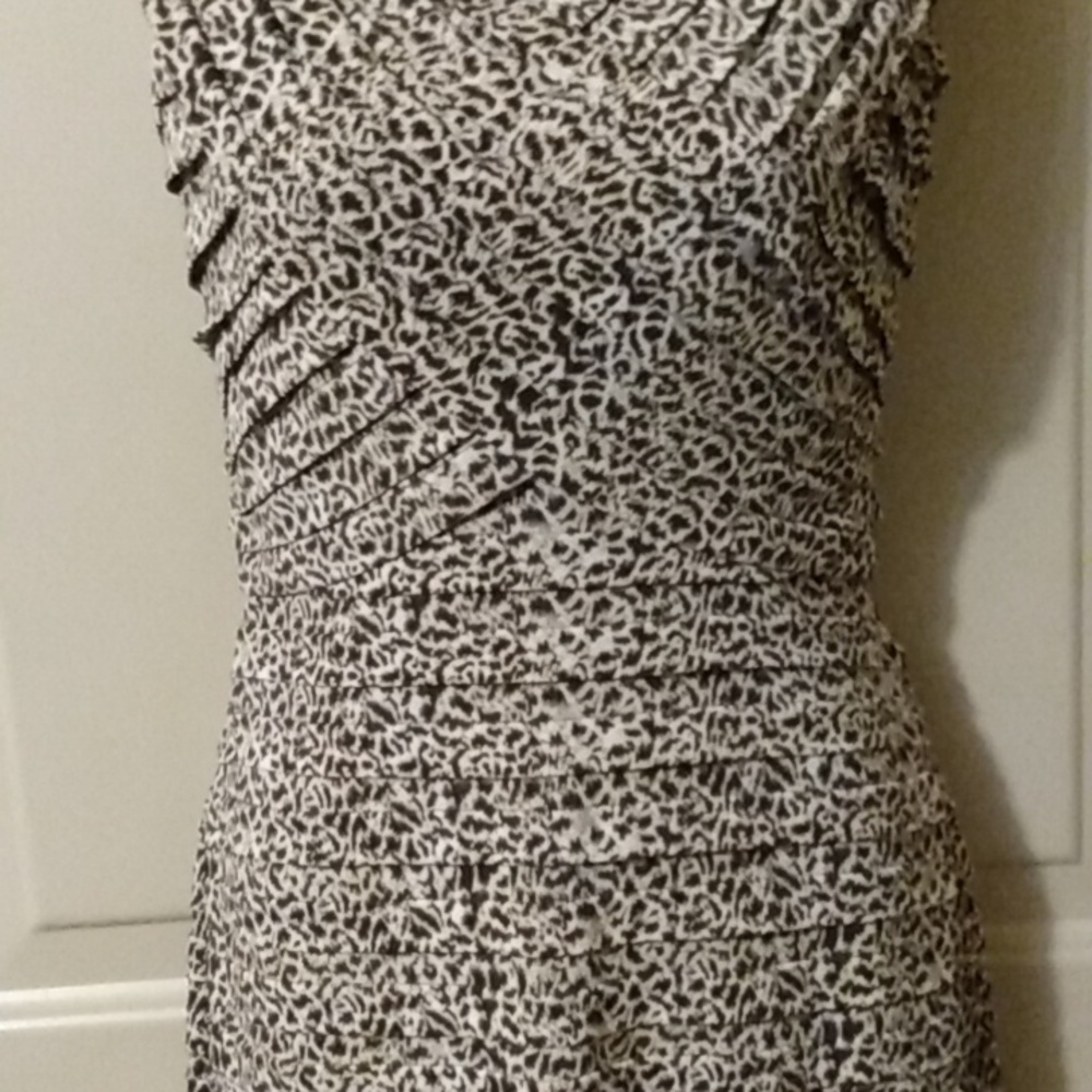 Cheetah print shirred fitted dress - Picture 2 of 11